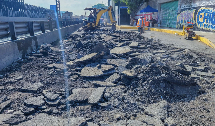 AVANZAMOS EN EL BACHEO MUNICIPAL